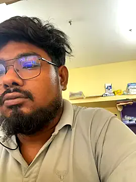 Mia--meow – webcam model profile photo Image 13