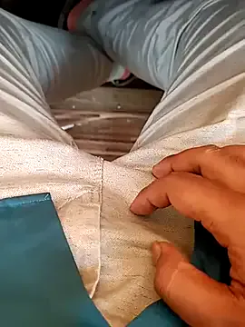 Mia--meow – webcam model profile photo Image 5