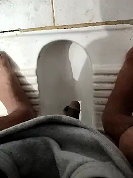 its_amesha – webcam model profile photo Image 4