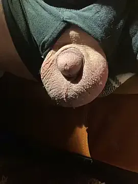 ROSE-ELEENA – webcam model profile photo Image 8