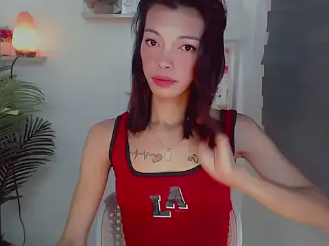Yui-Ch – webcam model profile photo Image 6