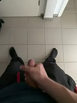 UseMyAssx – webcam model profile photo