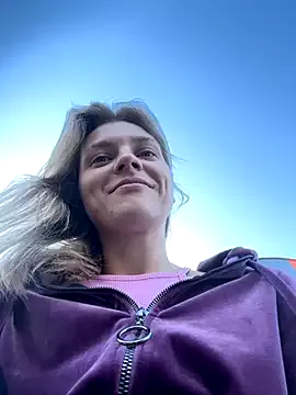 HannaMaison – webcam model profile photo Image 14