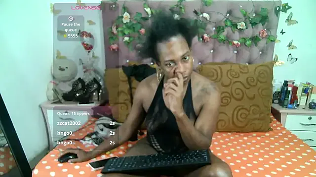 Mia--meow – webcam model profile photo Image 8