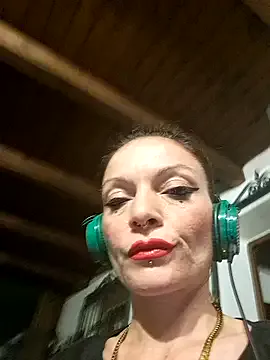 vampvanna23 Image 4