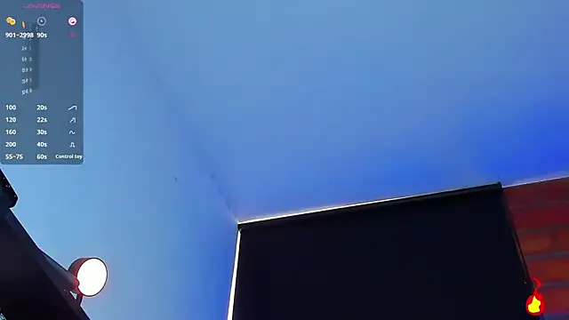 YU-KI00 – webcam model profile photo Image 17