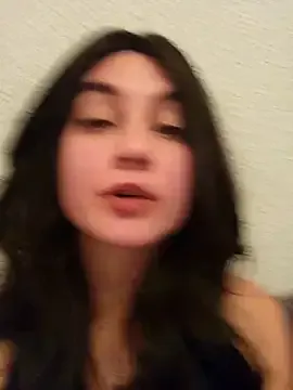 _Alicee_1 – webcam model profile photo Image 6