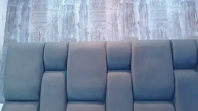 zui_lu – webcam model profile photo Image 13