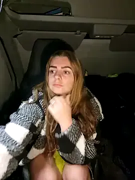 maataaan – webcam model profile photo Image 2