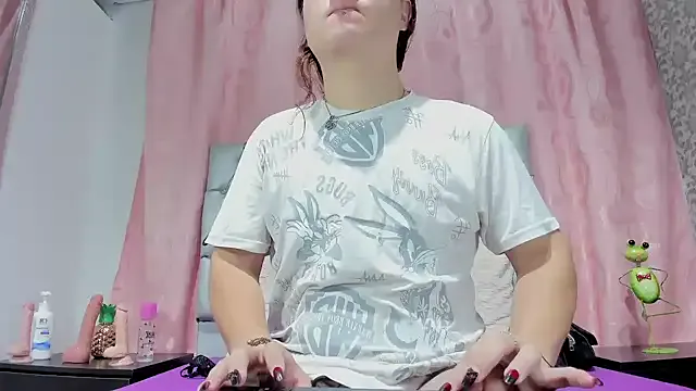 LushianaFitness – webcam model profile photo Image 12