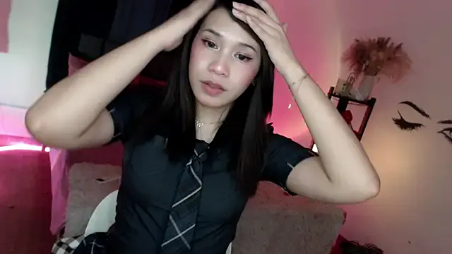 EvaaLane – webcam model profile photo Image 17