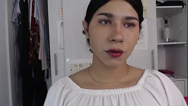 Valery_Sophiia – webcam model profile photo Image 16