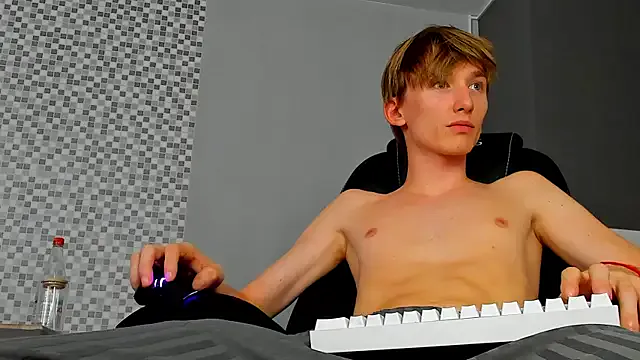 thehornyboyz – webcam model profile photo Image 7