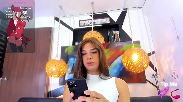 roouse – webcam model profile photo Image 16