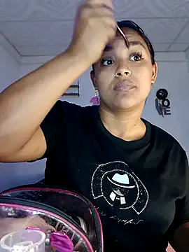 Megu_Melon – webcam model profile photo Image 14