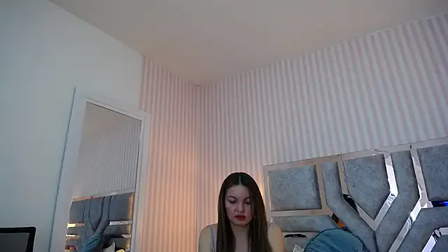 EstefaniaBrown – webcam model profile photo Image 14