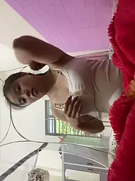 PumaShyXD – webcam model profile photo Image 5