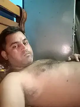 roouse – webcam model profile photo Image 3