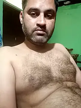 roouse – webcam model profile photo Image 4