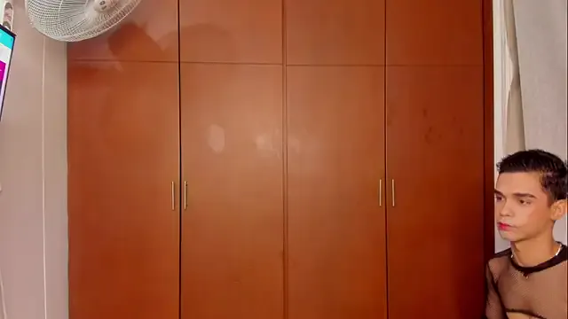 RollDolls – webcam model profile photo Image 17