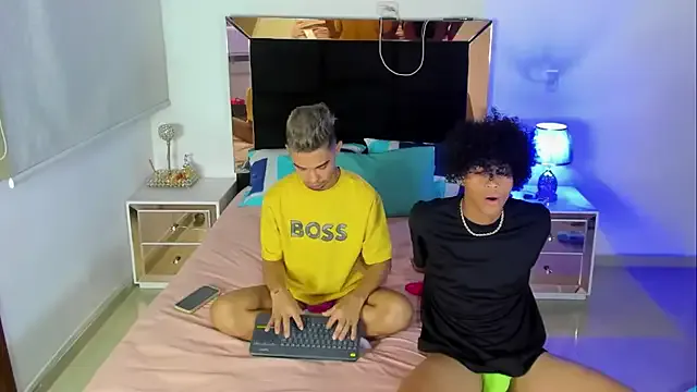 RollDolls – webcam model profile photo Image 2