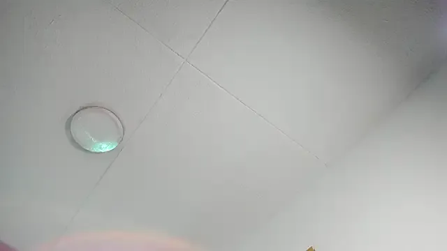 oxo_yuna_oxo – webcam model profile photo Image 18