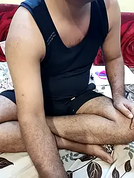 Mikev – webcam model profile photo Image 2