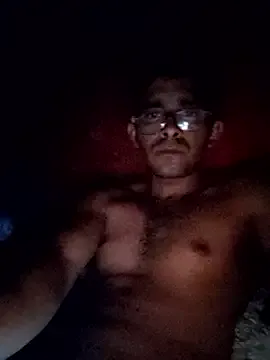 roouse – webcam model profile photo Image 11