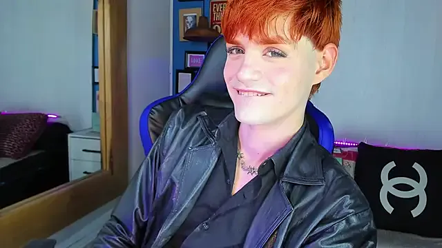 _Alicee_1 – webcam model profile photo Image 5