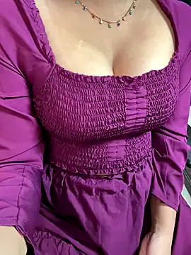 Mia--meow – webcam model profile photo Image 10