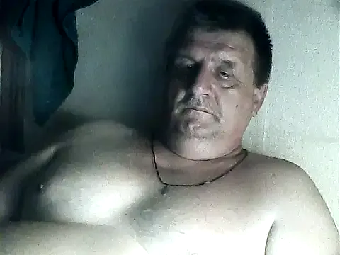 roouse – webcam model profile photo Image 11