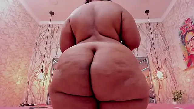 NANA_7 – webcam model profile photo Image 2