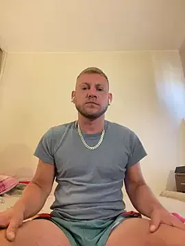 gholly2007 – webcam model profile photo Image 2