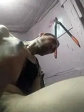 trainwithme – webcam model profile photo Image 7