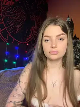 NATINATU252525 – webcam model profile photo Image 10