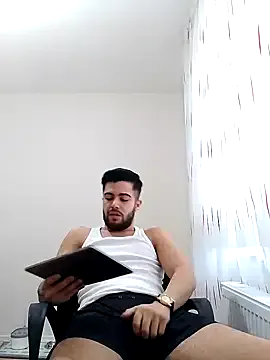 NANA_7 – webcam model profile photo Image 2