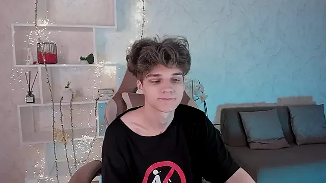 Yui-Ch – webcam model profile photo Image 5