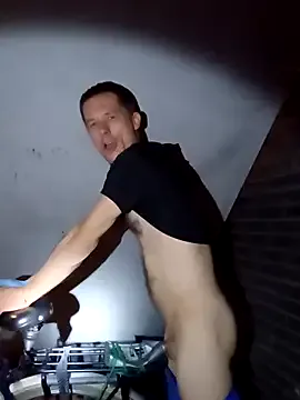 NANA_7 – webcam model profile photo Image 19