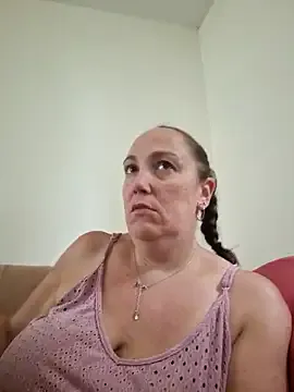 _MiaQueen_ – webcam model profile photo Image 16