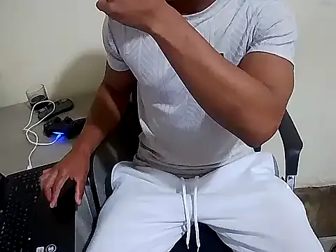 Moeblick cam model Image 4