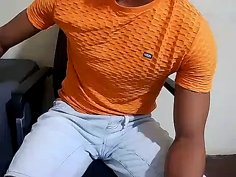 Moeblick cam model Image 5