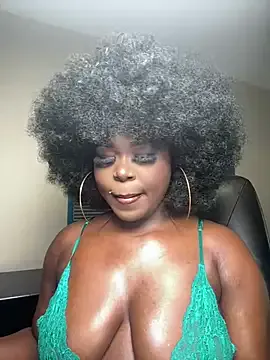 WomanNextdoor1 Image 3
