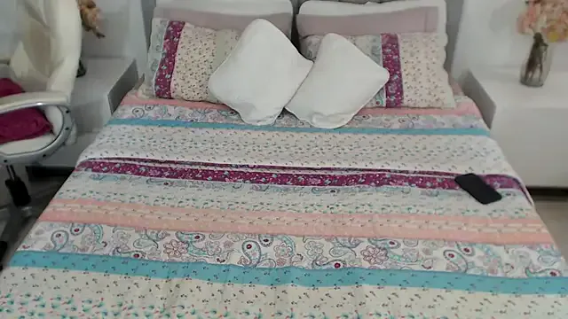 841_yayoi – webcam model profile photo Image 19