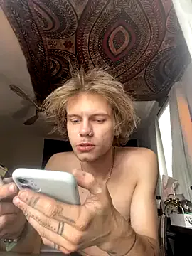  – webcam model profile photo Image 7