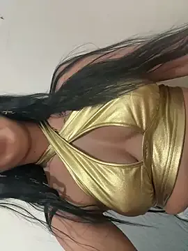 Yui-Ch – webcam model profile photo Image 7