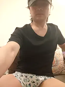 Xianggui – webcam model profile photo