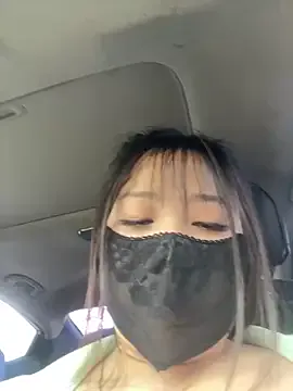 Megu_Melon – webcam model profile photo Image 3