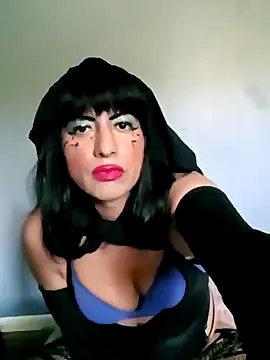 roouse – webcam model profile photo Image 16