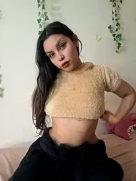  – webcam model profile photo Image 11