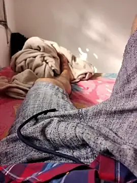 oypo – webcam model profile photo Image 5